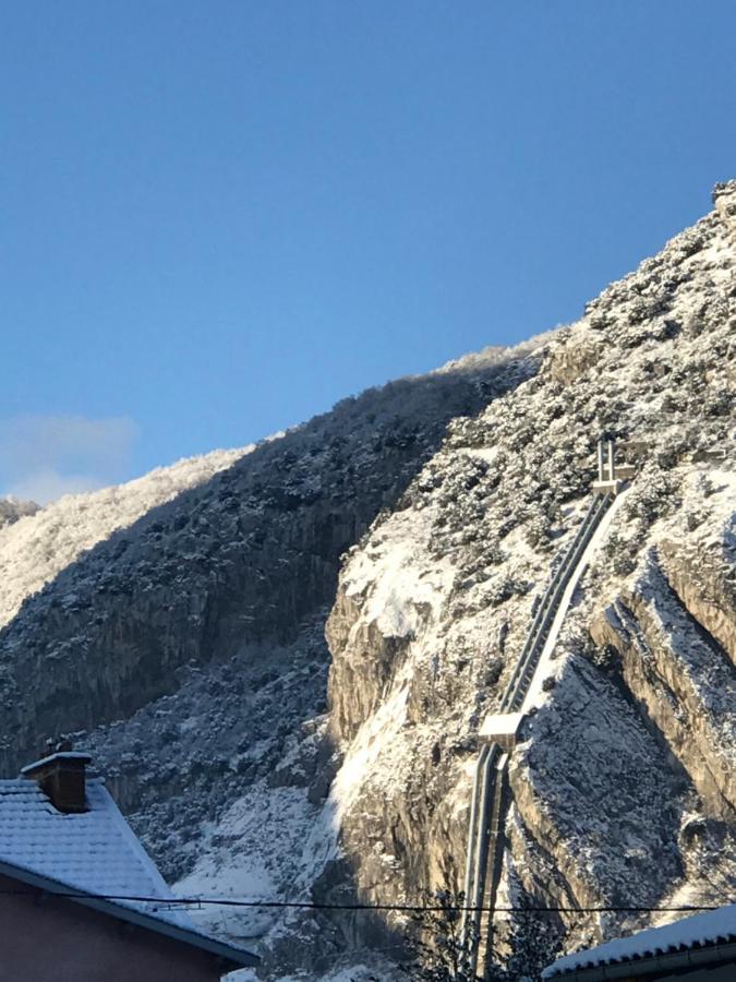 Appartement A Tarascon Sur Ariege Le Sabart Bagian luar foto