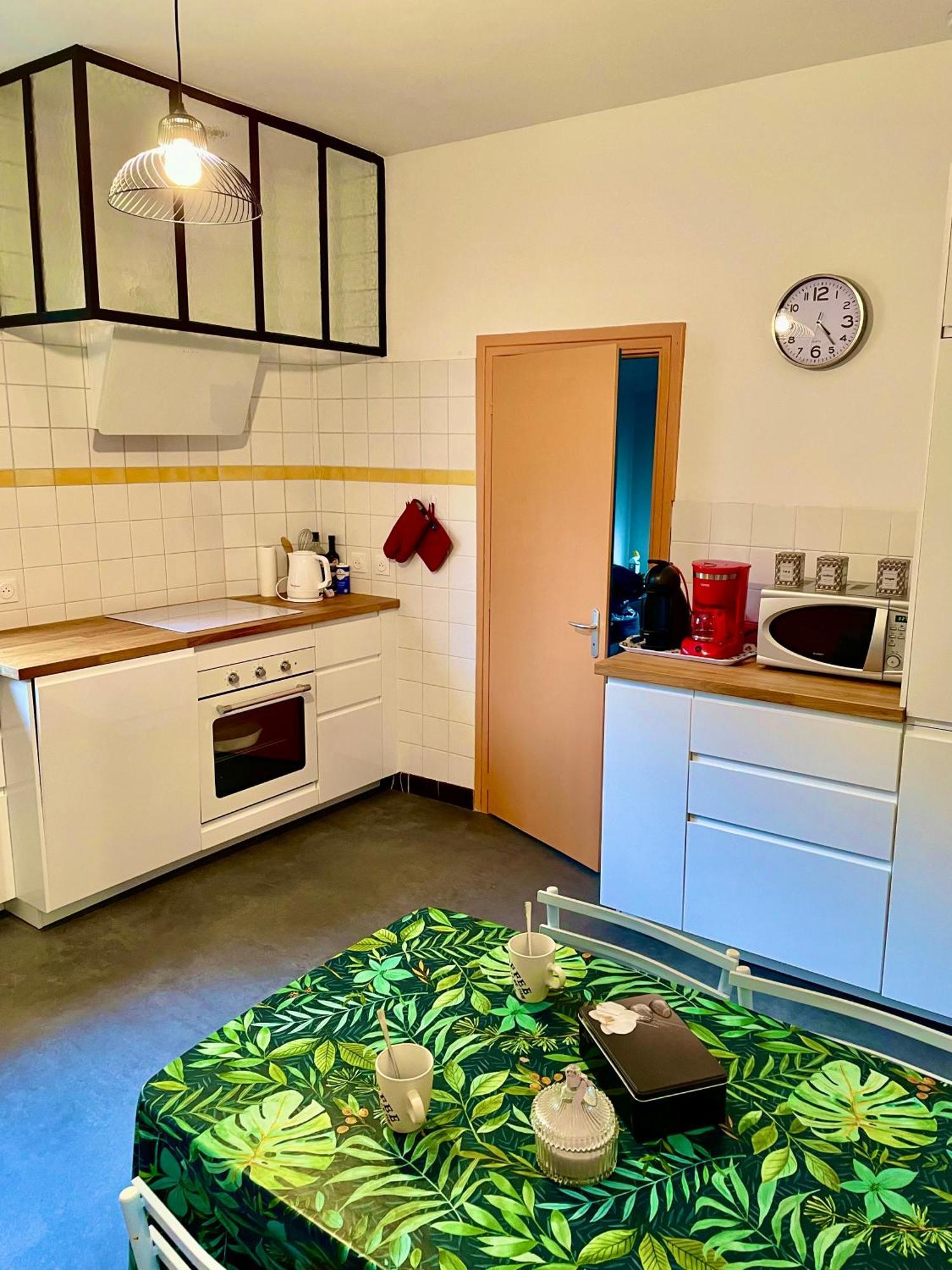 Appartement A Tarascon Sur Ariege Le Sabart Bagian luar foto